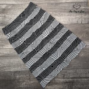 Jackie Jon Teired Pencil Skirt Size 4